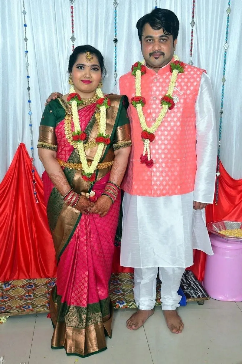 NRI Tamil Brahmin matrimony success couple — for Smartha Brahmin, Madhwa Brahmin, Sri Vaishnava Brahmin, Iyengar Brahmin and Iyer Brahmin families from Canada
